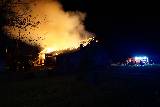 Pożar budynku gospodarczego w Cieklinie. Zwierzęta uratowane